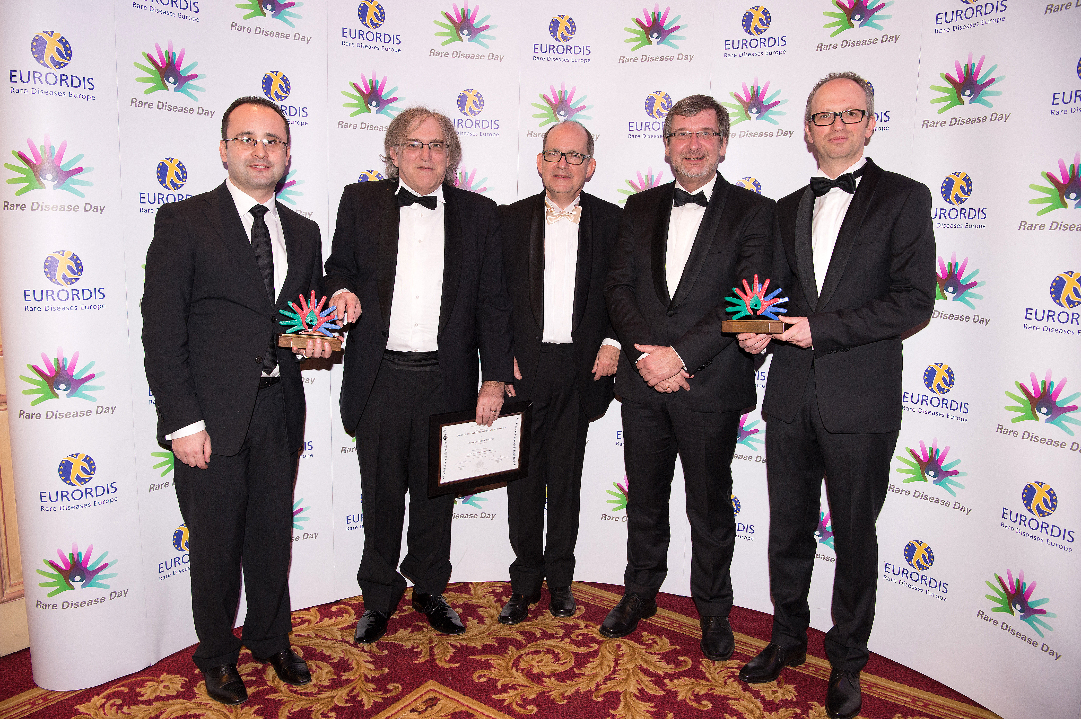 EURORDIS Awards & Black Pearl Evening 2016 Mr Christian-Silviu Busoi MEP (EURORDIS Policy Maker Award), Mr Antoni Montserrat Moliner (Leadership Award), Mr Terkel Andersen (Prsident EURORDIS), Mr Michael Huebel (Leadership Award) et Mr Jaroslaw Waligora (Leadership Award)