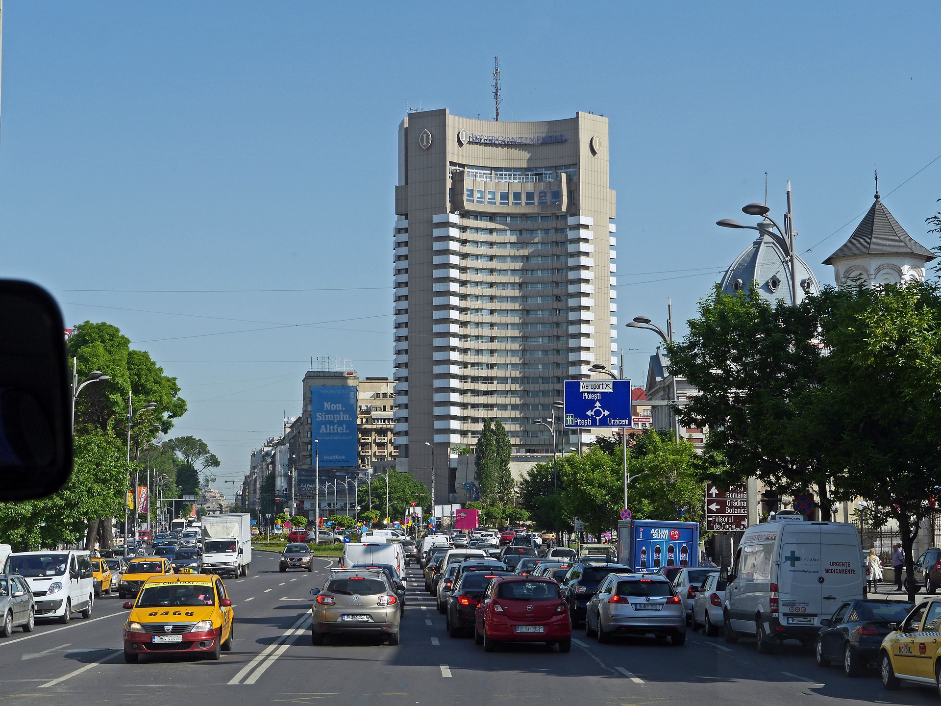 bucharest-1611947_1920